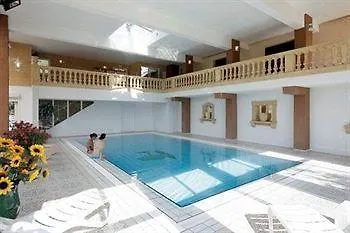 Logis Restaurant La Porte Des Cevennes Otel 3*