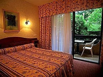 Logis Restaurant La Porte Des Cevennes Hotel 3*
