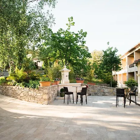 Logis Restaurant La Porte Des Cevennes Otel