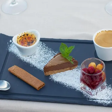 Otel Logis Restaurant La Porte Des Cevennes 3*