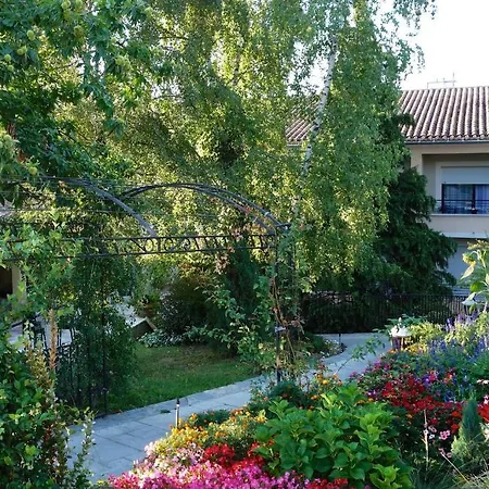 Logis Restaurant La Porte Des Cevennes 3*