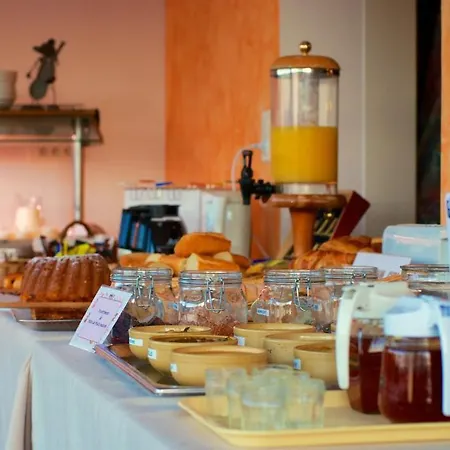 Logis Restaurant La Porte Des Cevennes