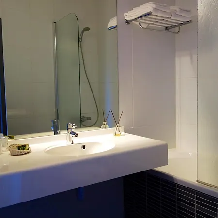 Logis Restaurant La Porte Des Cevennes Otel 3*